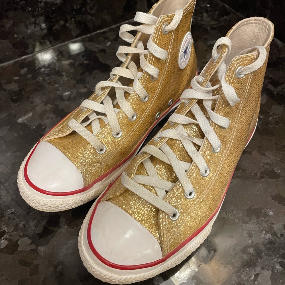 Converse high tops Girls